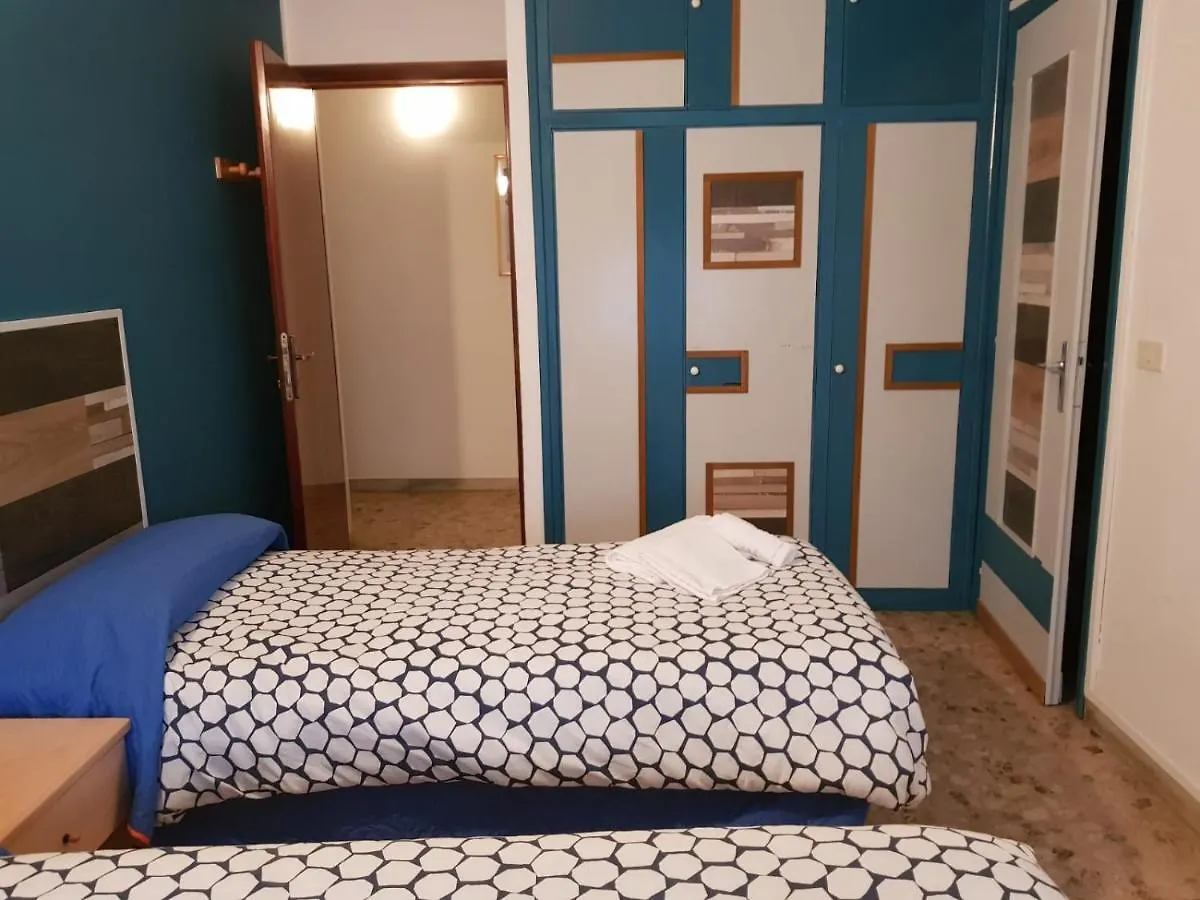 Hotel La Torre Cogoleto 2*,  Italia